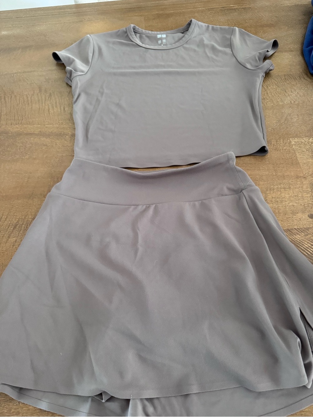 Uniqlo Women's Cropped Top and Skirt Set in Taupe